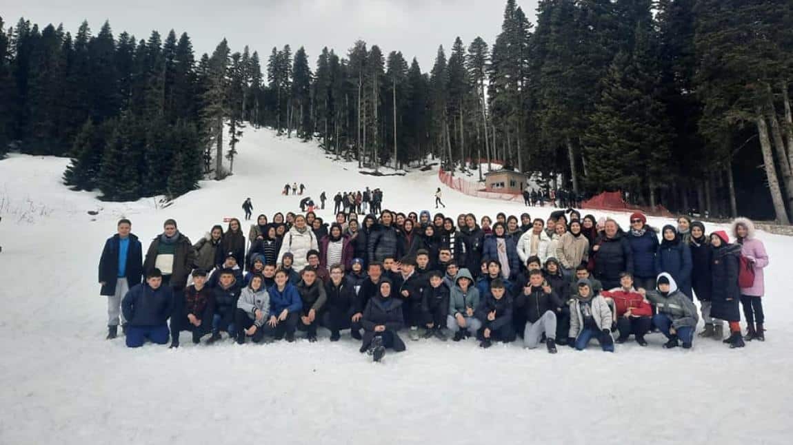 LGS'ye Hazırlanan Öğrencilerimizi Ilgaz Yurdumtepe Kayak Tesisine Götürdük